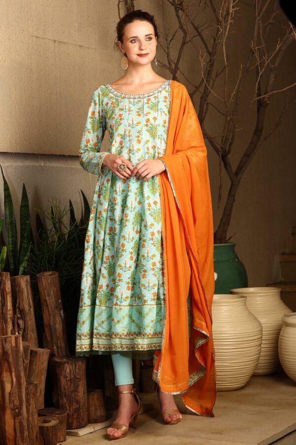 Blue Floral Printed Embellished Panelled Chanderi Kurta, Tights And Dupatta Set