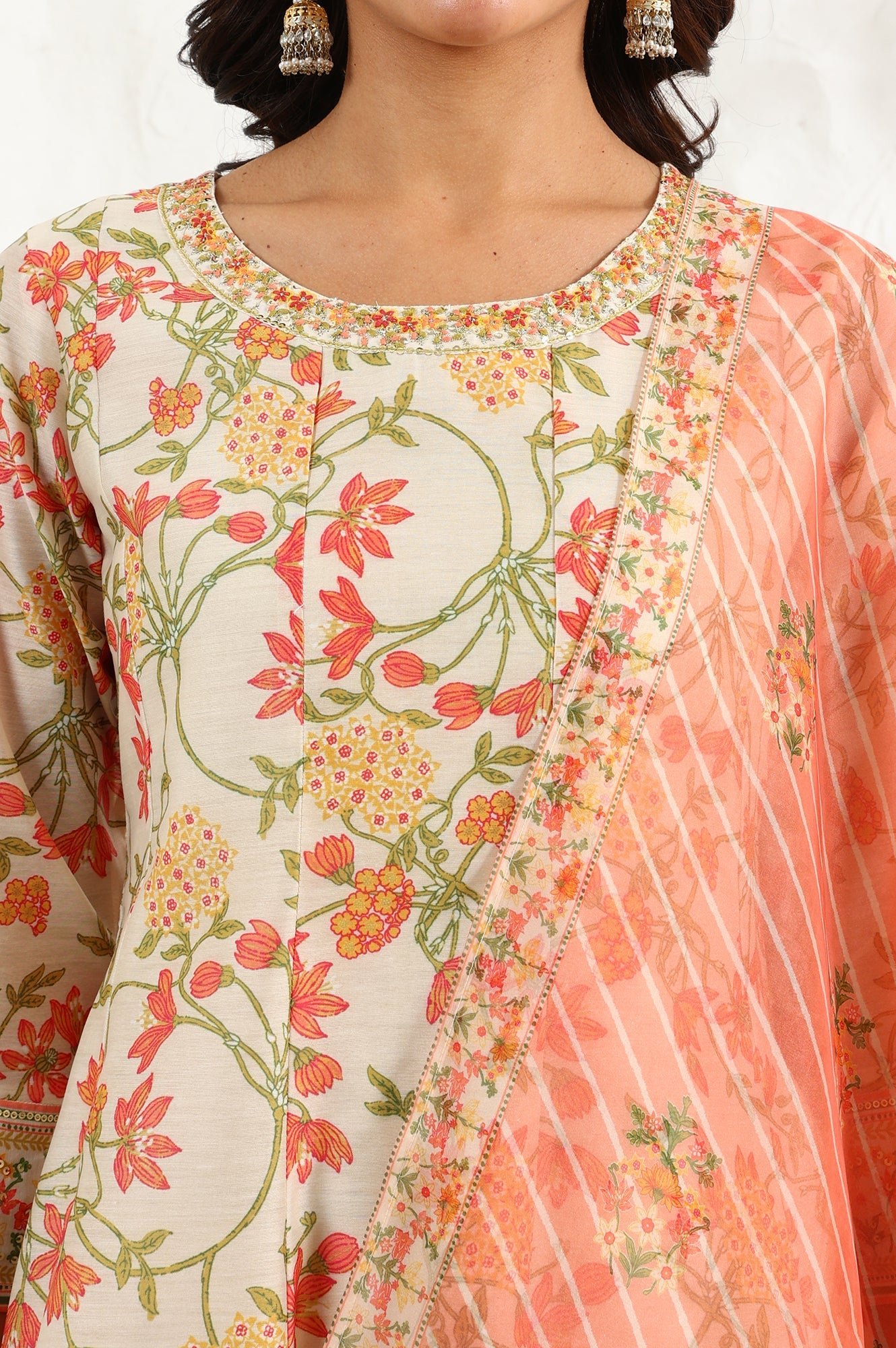 24AUWS11413-122913_3_3a954aea-6e60-42be-8bd9-5ce5dfa29390