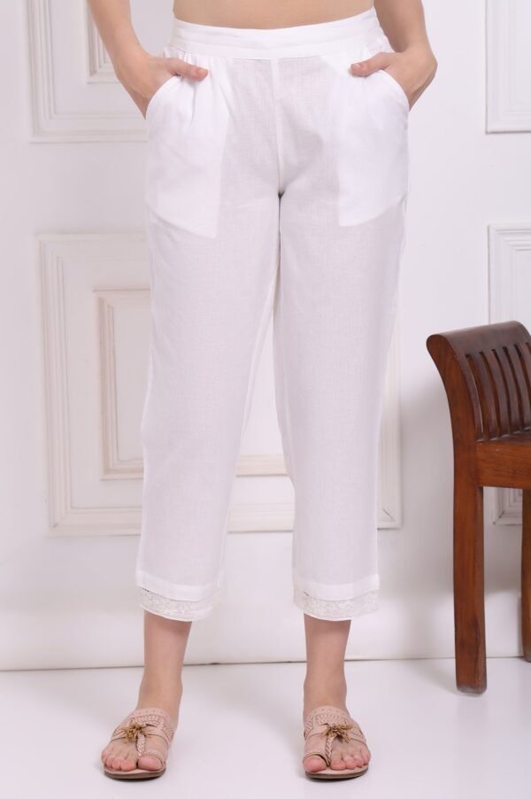 White Solid Cotton Flax Straight Pants in Mid-rise